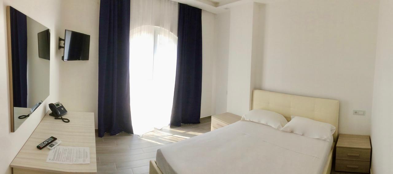 Klaton Beach Hotel Formia Luaran gambar